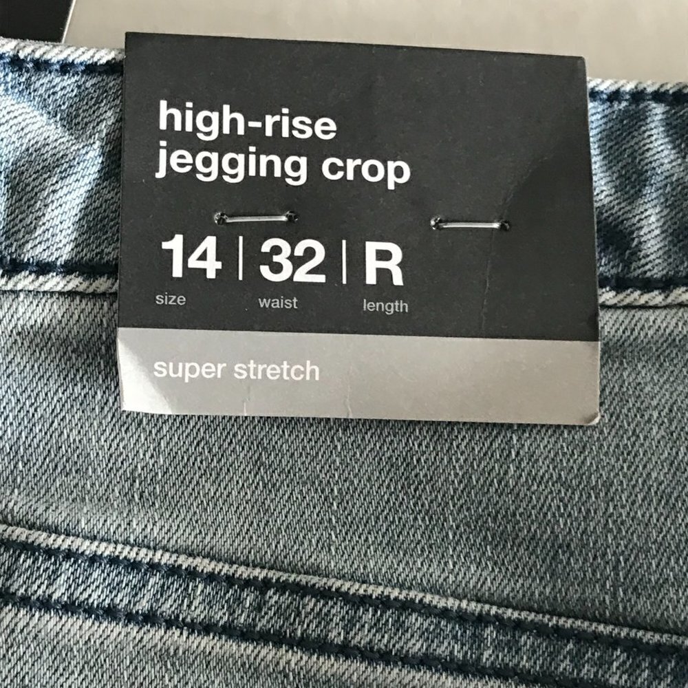 NWT - MOSSIMO Denim - High Rise Jegging Crop with Floral Embroidered - Picture 6 of 13